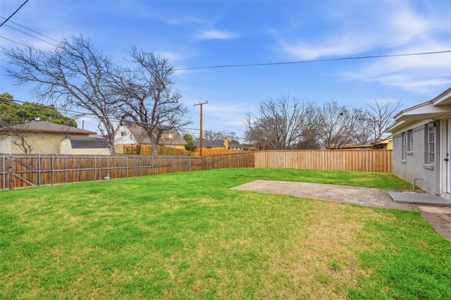 6129 Singing Hills Drive, Dallas, TX 75241
