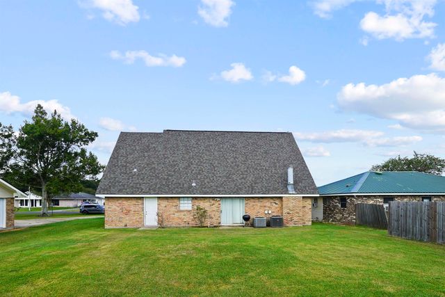 222 Guidry St, Bourg, LA 70343