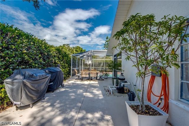 9910 Laketree CT, Fort Myers, FL 33967
