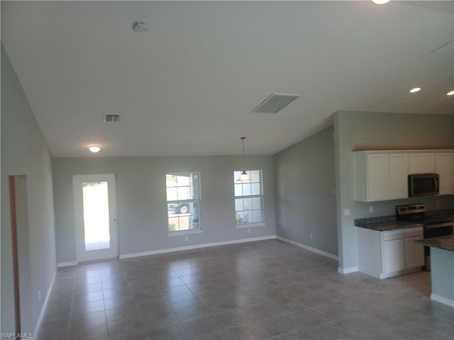 417 SW 26th AVE, Cape Coral, FL 33991