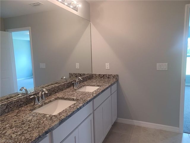 417 SW 26th AVE, Cape Coral, FL 33991