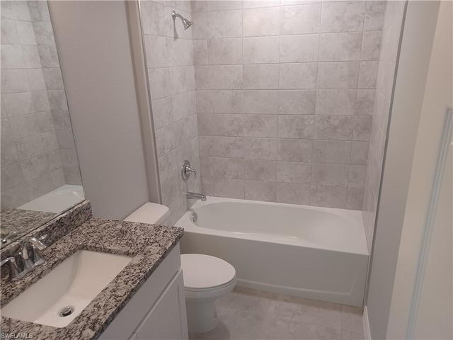 417 SW 26th AVE, Cape Coral, FL 33991