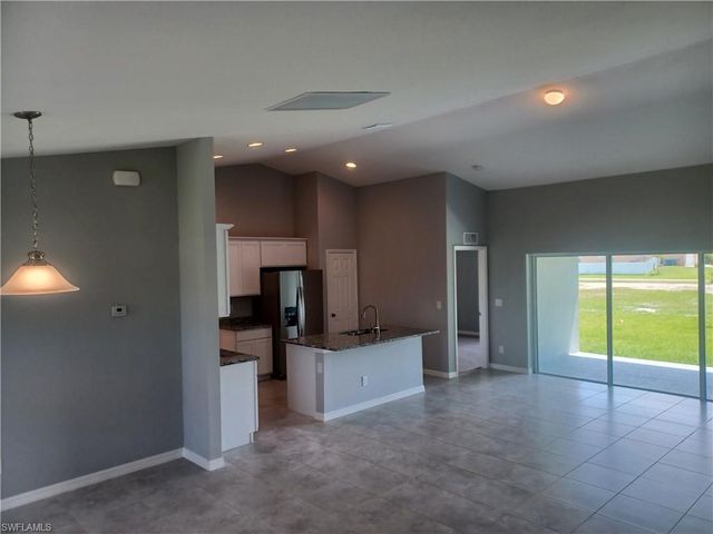 417 SW 26th AVE, Cape Coral, FL 33991