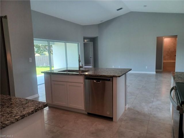 417 SW 26th AVE, Cape Coral, FL 33991