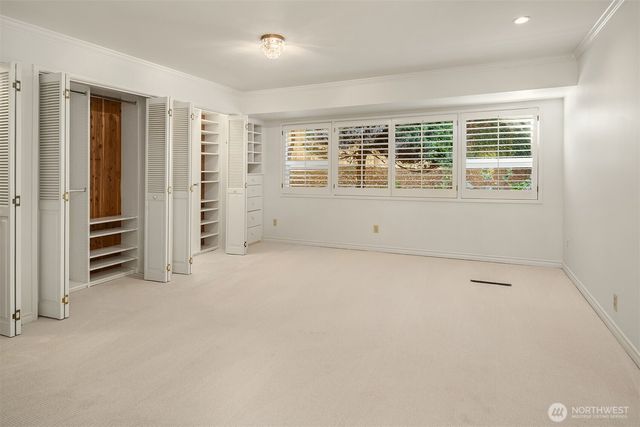 1425 Broadmoor Drive E, Seattle, WA 98112