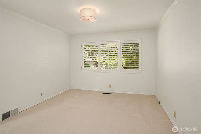 1425 Broadmoor Drive E, Seattle, WA 98112