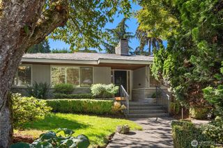 1425 Broadmoor Drive E, Seattle, WA 98112