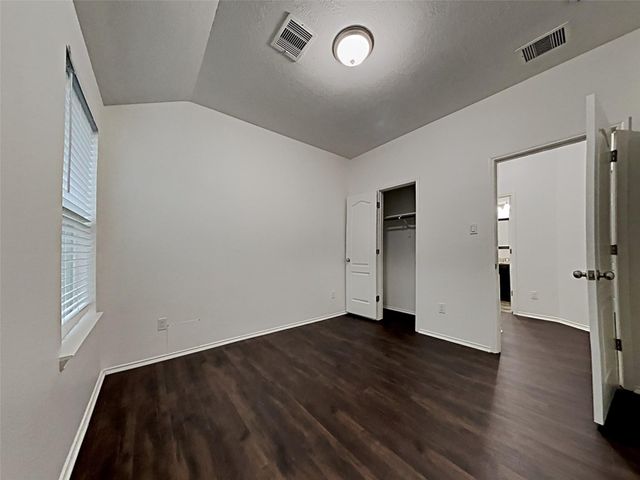 2567 Riverway Drive, Conroe, TX 77304