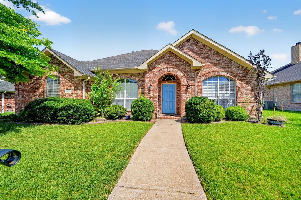 2713 Planetree Drive, Rowlett, TX 75089