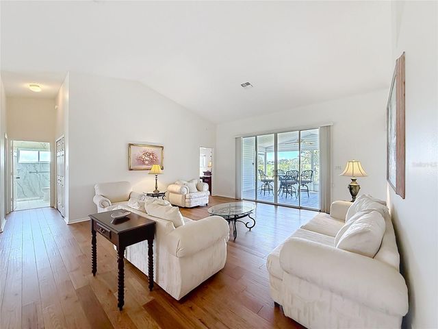 25106 MERIWEATHER ROAD, Leesburg, FL 34748
