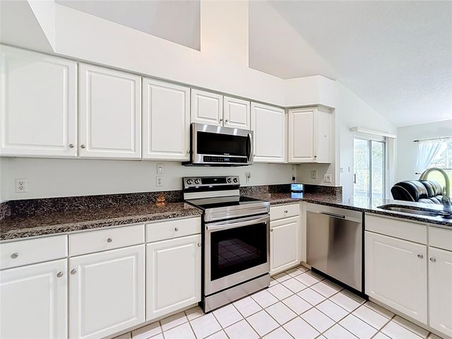 25106 MERIWEATHER ROAD, Leesburg, FL 34748