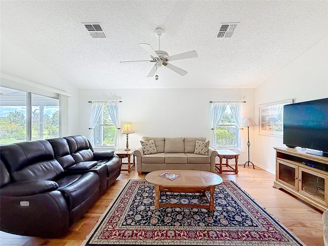 25106 MERIWEATHER ROAD, Leesburg, FL 34748