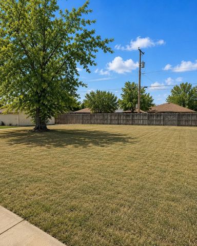 906 N FAIRMONT Street, Amarillo, TX 79106