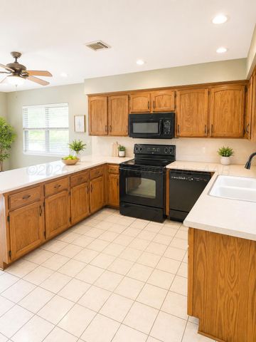 906 N FAIRMONT Street, Amarillo, TX 79106