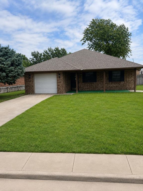 906 N FAIRMONT Street, Amarillo, TX 79106