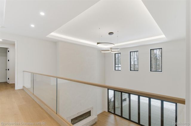 1551 LAKESIDE Drive, Birmingham, MI 48009