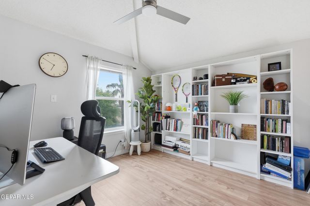 252 BARNSWORTH Court, El Paso, TX 79932