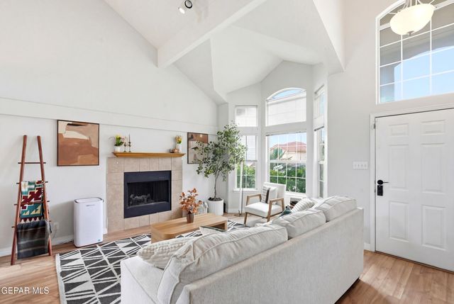 252 BARNSWORTH Court, El Paso, TX 79932