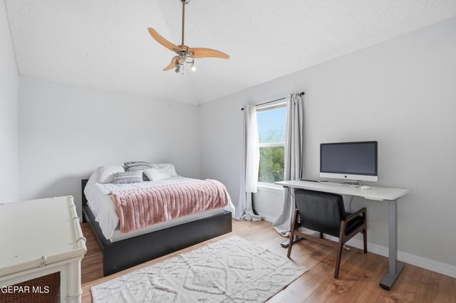 252 BARNSWORTH Court, El Paso, TX 79932