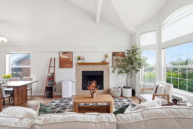 252 BARNSWORTH Court, El Paso, TX 79932