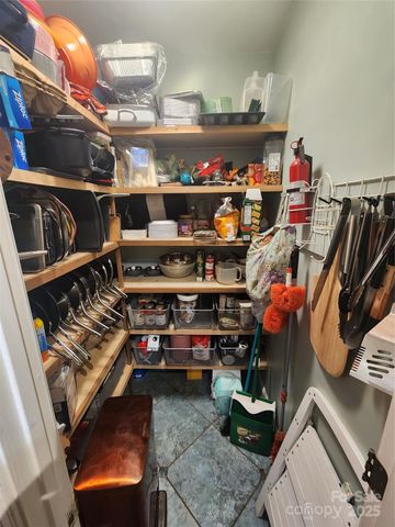 9438 Valley Road, Charlotte, NC 28270