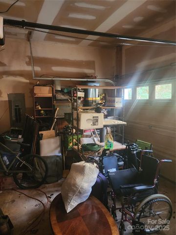 9438 Valley Road, Charlotte, NC 28270