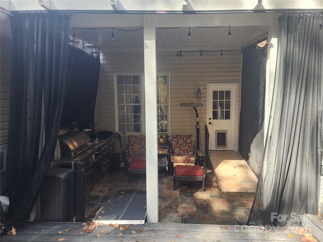 9438 Valley Road, Charlotte, NC 28270