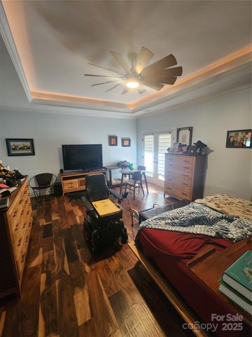 9438 Valley Road, Charlotte, NC 28270