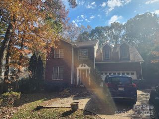 9438 Valley Road, Charlotte, NC 28270