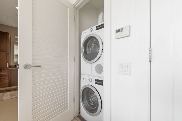 32 Traveler St 411, Boston, MA 02118