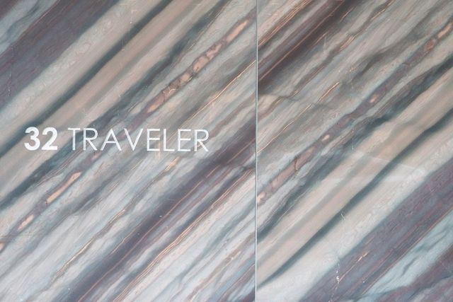 32 Traveler St 411, Boston, MA 02118