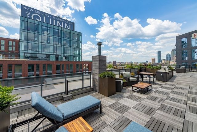 32 Traveler St 411, Boston, MA 02118