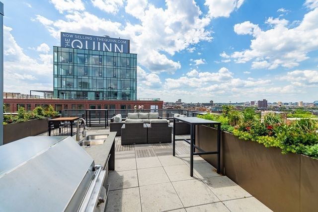 32 Traveler St 411, Boston, MA 02118