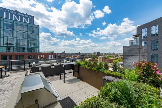 32 Traveler St 411, Boston, MA 02118