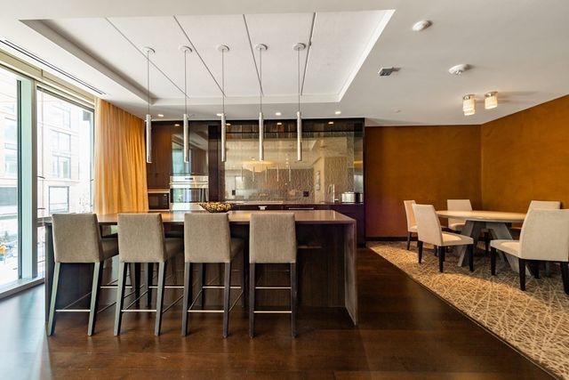 32 Traveler St 411, Boston, MA 02118