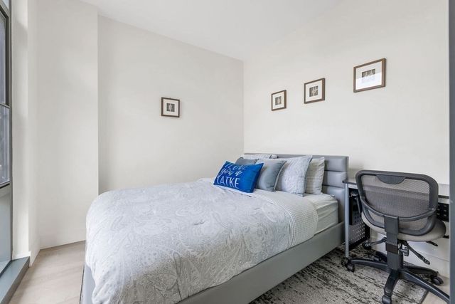 32 Traveler St 411, Boston, MA 02118
