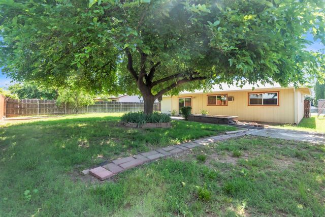 4518 Meadow Way, Olivehurst, CA 95961