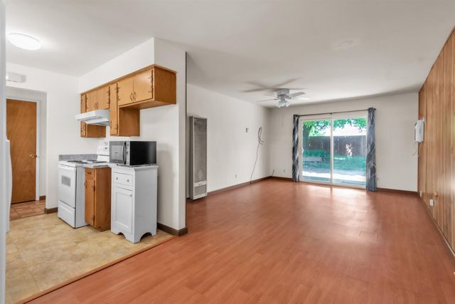 4518 Meadow Way, Olivehurst, CA 95961
