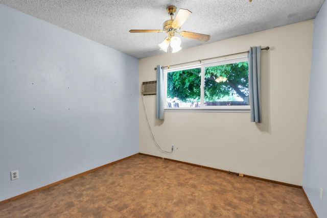 4518 Meadow Way, Olivehurst, CA 95961