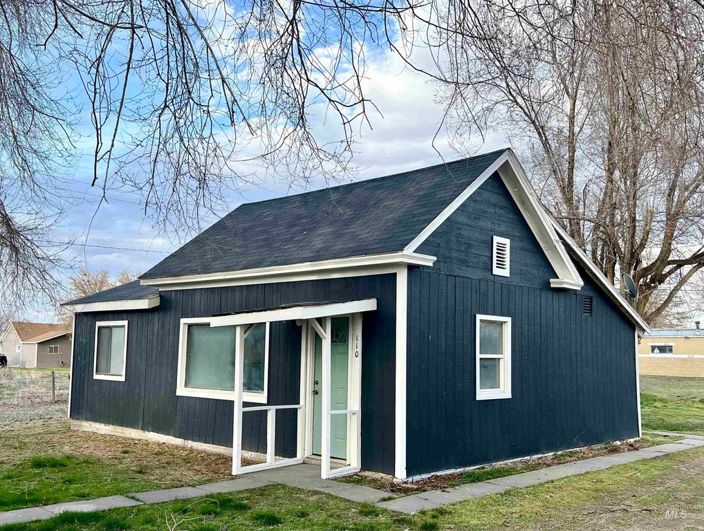 110 Sears St., Minidoka, ID 83343