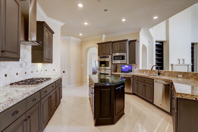 14202 Teal Cove Lane, Houston, TX 77077