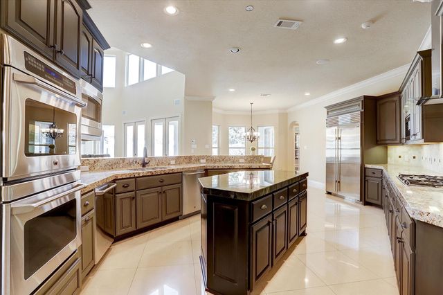 14202 Teal Cove Lane, Houston, TX 77077