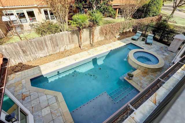 14202 Teal Cove Lane, Houston, TX 77077