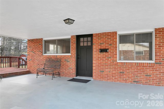 112 Allison Road, Brevard, NC 28712