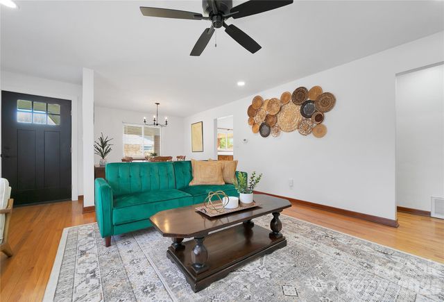 112 Allison Road, Brevard, NC 28712