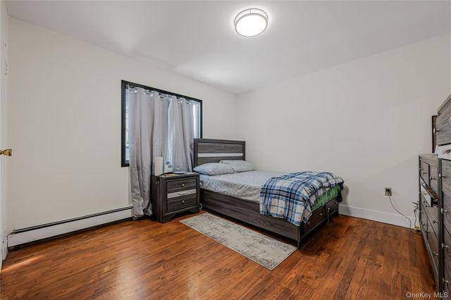 60 Saint Johns Avenue, Valley Stream, NY 11580