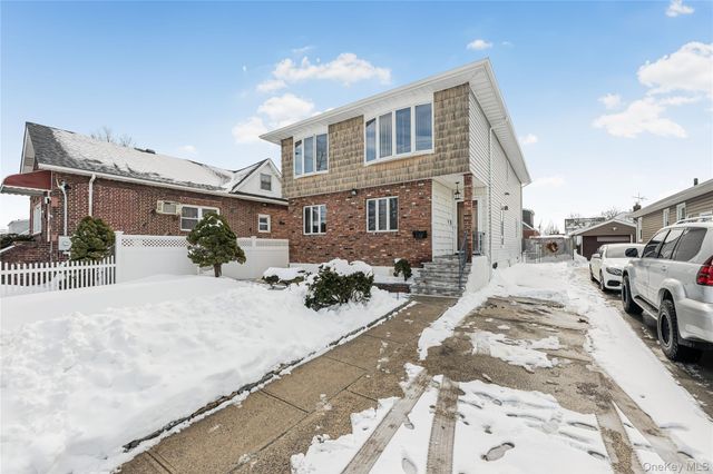 60 Saint Johns Avenue, Valley Stream, NY 11580