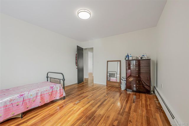 60 Saint Johns Avenue, Valley Stream, NY 11580