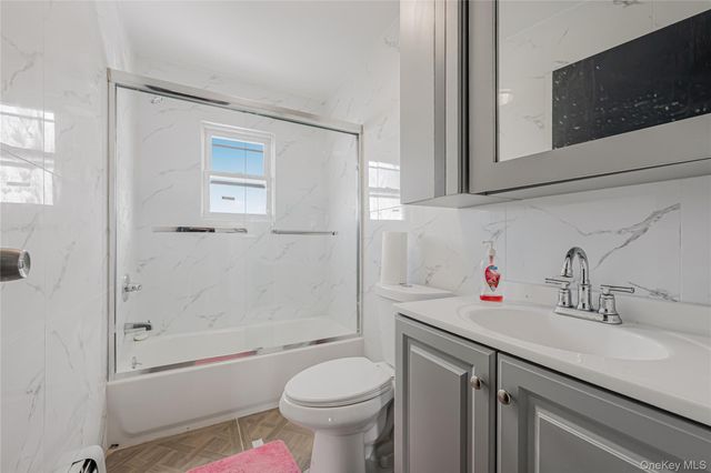 60 Saint Johns Avenue, Valley Stream, NY 11580