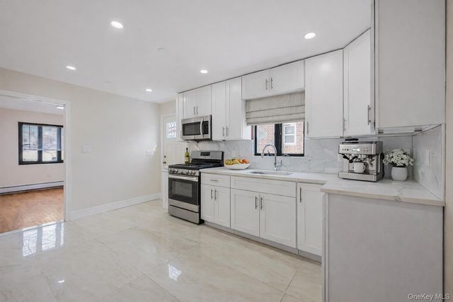 60 Saint Johns Avenue, Valley Stream, NY 11580